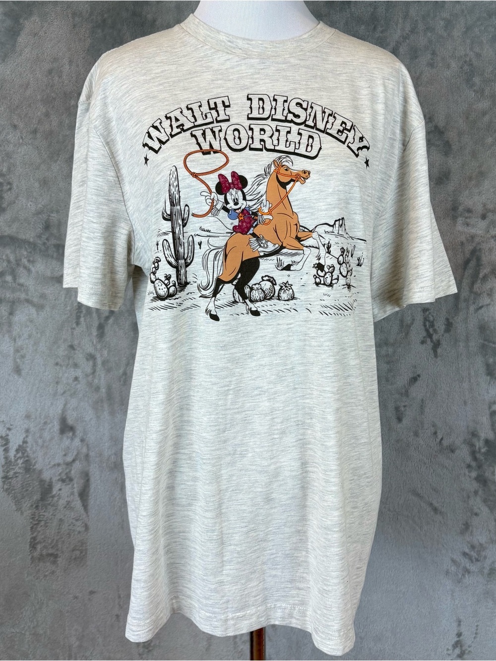 Disney Wild West Cowgirl Minnie Walt Disney World Short Sleeve Tee M